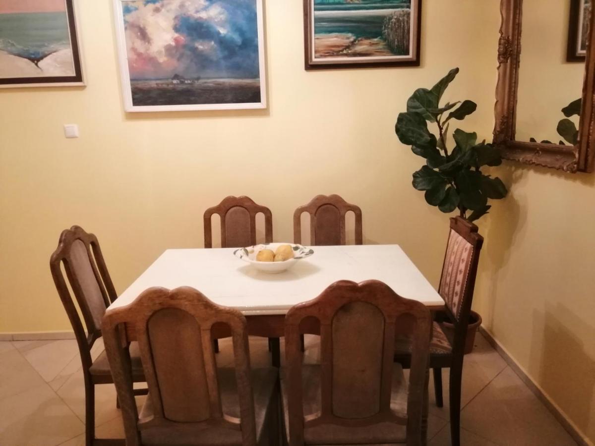 Vizaknai Apartmanhaz İstolni Belgrad Dış mekan fotoğraf